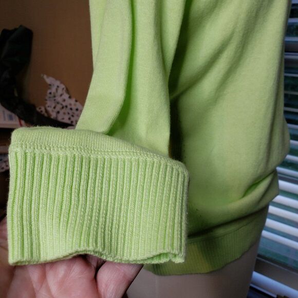 T by Talbots Soft Chartreuse Ribbed Sweater Top womens M Boat Neck Lime Green - Picture 4 of 9